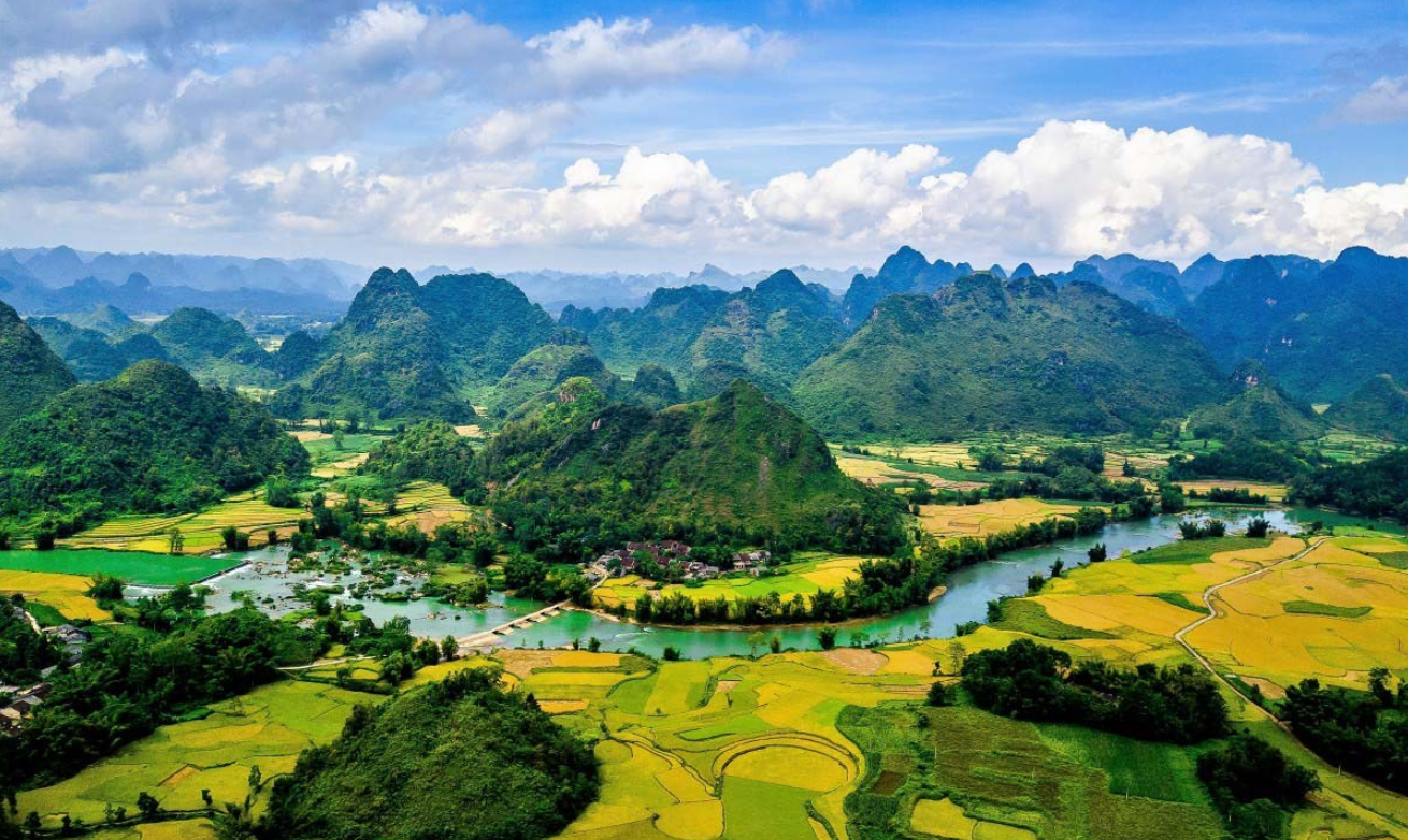 Hãy ghé thăm Cao Bằng và Hòa Mình vào Vẻ Đẹp Thân Thiện của Việt Nam